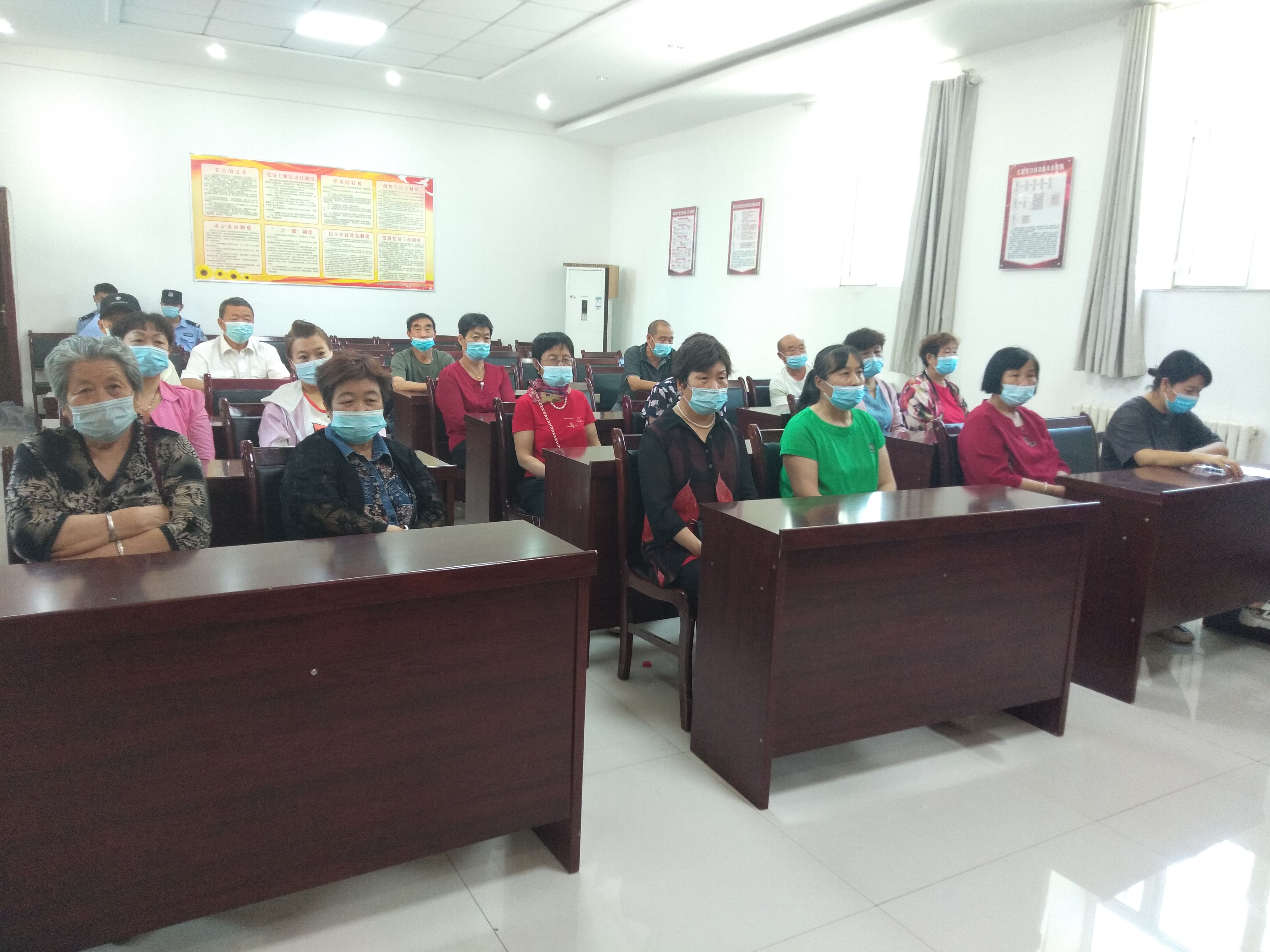055ab65a0ce147058c95ba9a668bde0c.jpg