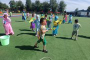與水共夏— 開展幼兒“打水仗”活動