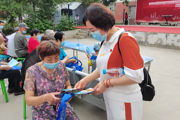 天北新區(qū)夏哈拉社區(qū)婦聯(lián)組織開展“健康人生·綠色無毒”宣傳活動(dòng)