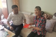 慰問貧困黨員 傳遞溫暖真情