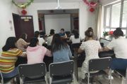 天北新區(qū)綠波里社區(qū)組織學習全國網(wǎng)絡文明建設工作推進會會議精神