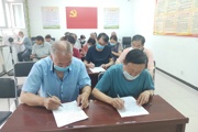 知識答題進社區(qū) 安全知識記心間