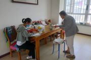 天北新區(qū)玫瑰園社區(qū)走訪關(guān)愛(ài)高齡老人