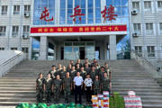 天北經(jīng)開區(qū)領(lǐng)導慰問參加集訓基干民兵
