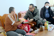 師市總工會(huì)主席劉瑜一行赴一三〇團(tuán)開展春節(jié)送溫暖慰問活動(dòng)
